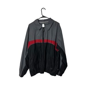 Size large snap on style zip up weatherproof